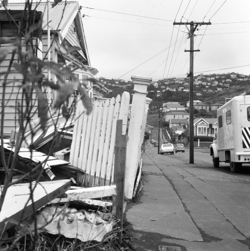c. No 27 Waripori Street [Te Wharepōuri Street], demolition job. contractor - Explosive Demolition Co, Palmerston Nth