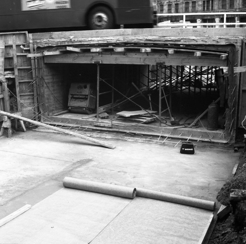 b. Pedestrian subway, Lambton Quay to Railway Station
