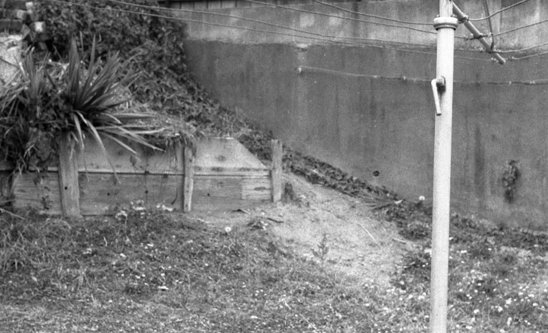 r. 58 Stanley St, collapsed 6 inch sewer