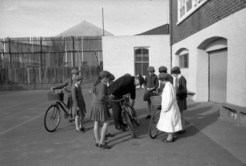 q. Town Planning Appeal Board. School patrols. Wellington Club, The Terrace