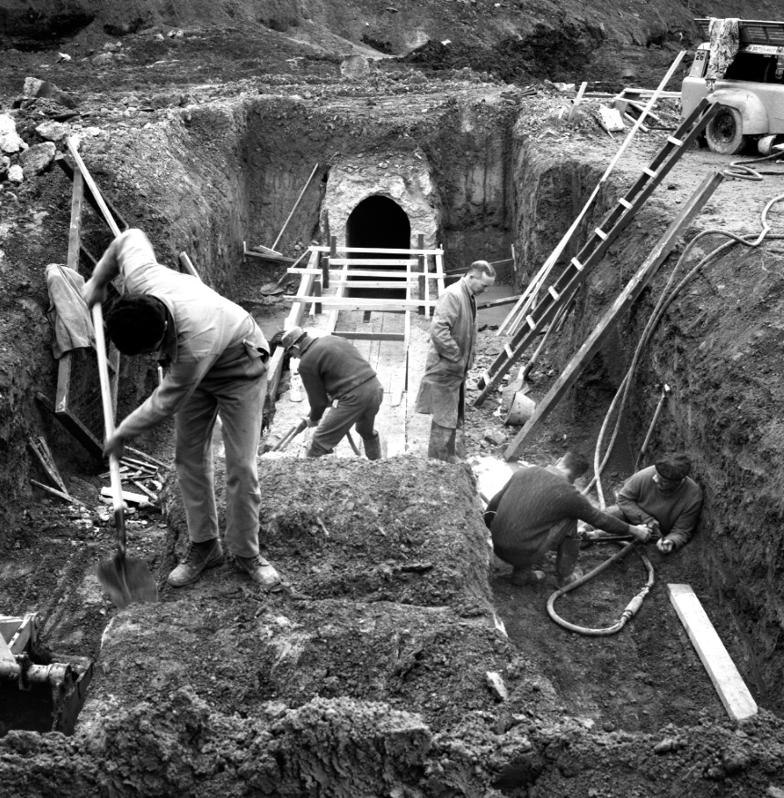 d. Motorway construction, Tinakori Road