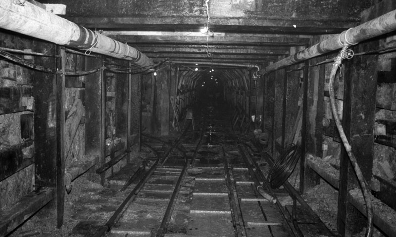 r. Windsor Place - Pilot tunnel for motorway