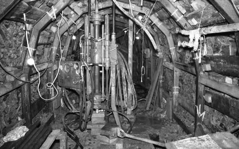 u. Windsor Place - Pilot tunnel for motorway