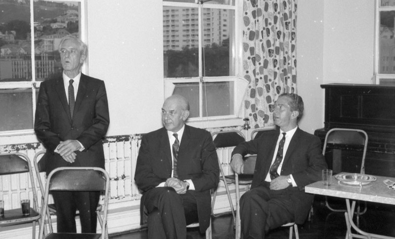 af. Presentation to Mr Fitzgibbon on retirement