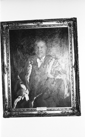 l. Copies of oil paintings and old photos