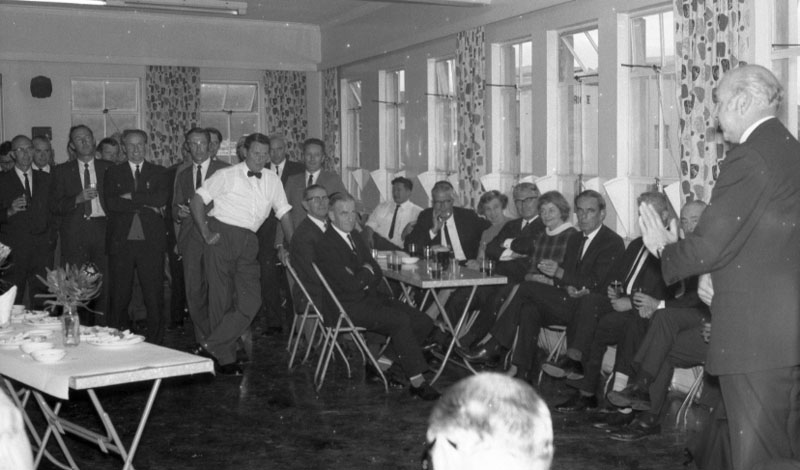 ap. Presentation to Mr Fitzgibbon on retirement