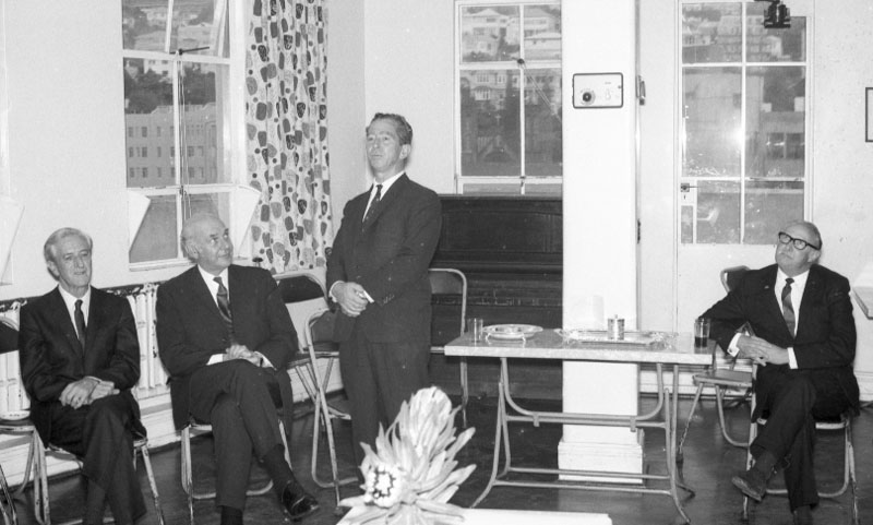 as. Presentation to Mr Fitzgibbon on retirement