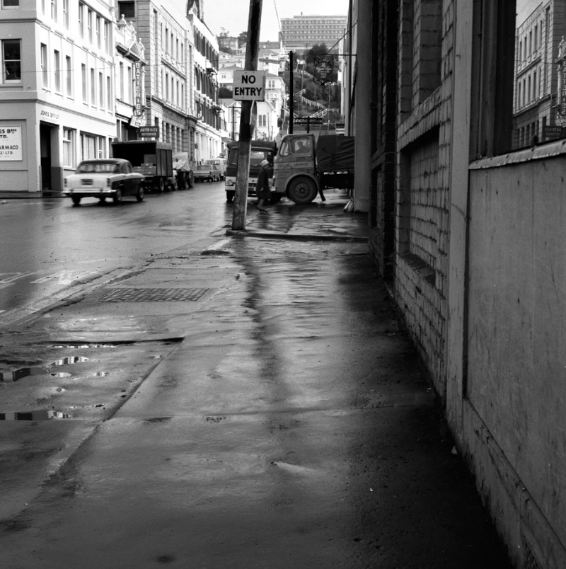 a. Dixon St-Herbert St