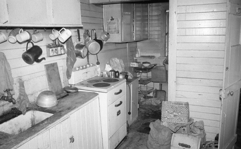 i. Substandard dwellings: Nos 36-38 Edinburgh Tce. 50, 56 Buckley Rd. 17 Happy Valley Rd