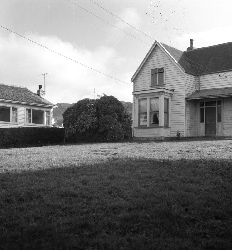 a. 18 Dr Taylor Terrace, house