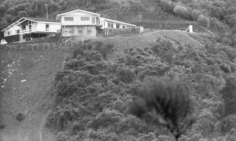 j. Mataroa Street (LB Harford), encroachment on Town Belt, taken from Salamanca Rd