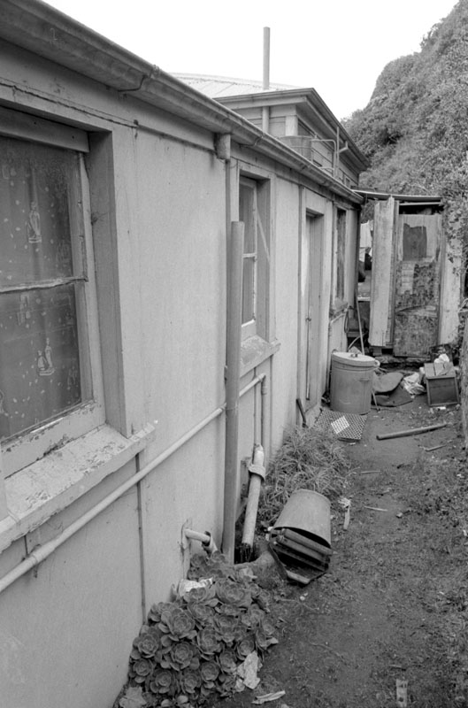 g. Substandard dwellings, Queens Drive, nos 344, 346, 348, 356, 11, 9