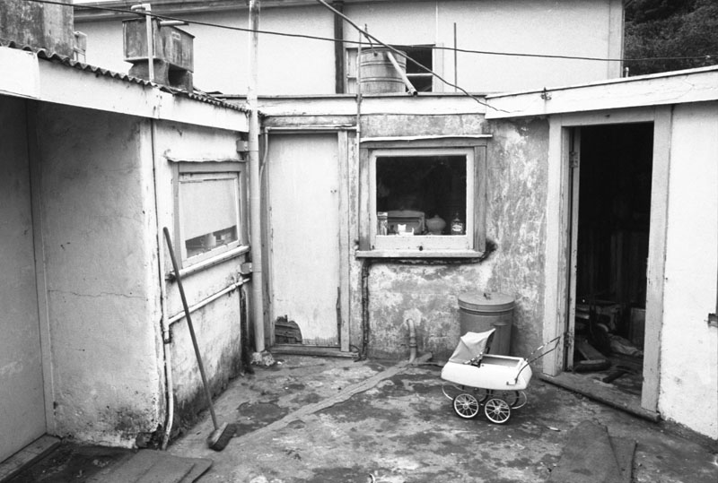 l. Substandard dwellings, Queens Drive, nos 344, 346, 348, 356, 11, 9