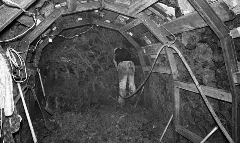 n. Pilot tunnel for motorway, Windsor Place