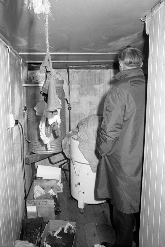 p. Substandard dwellings, Queens Drive, nos 344, 346, 348, 356, 11, 9