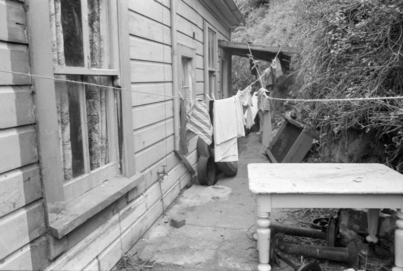 r. Substandard dwellings, Queens Drive, nos 344, 346, 348, 356, 11, 9