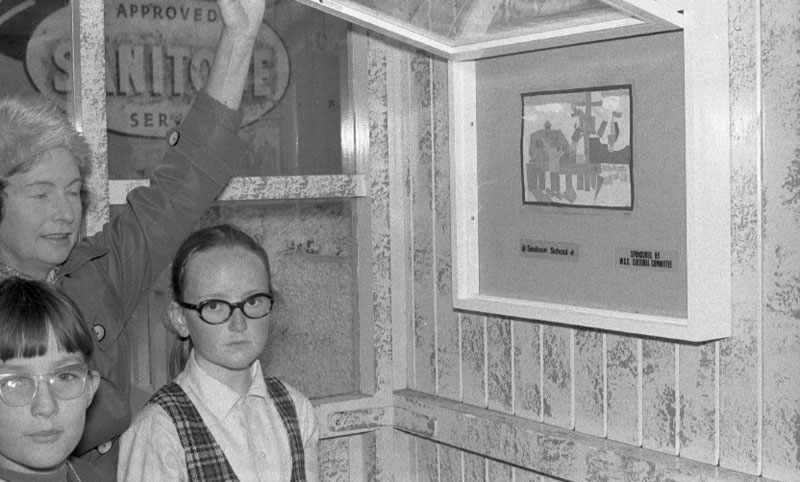 g. Presentation of showcase and key to Seatoun School by Cr Campbell on behalf of City Corp