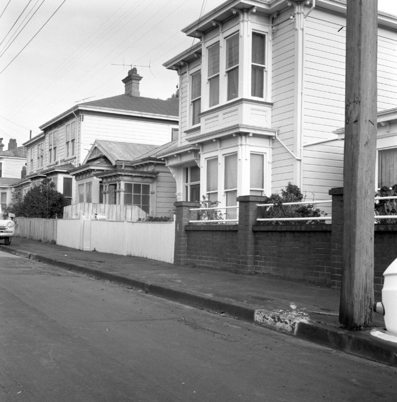 d. House Frontages, Tinakori Rd-Park St