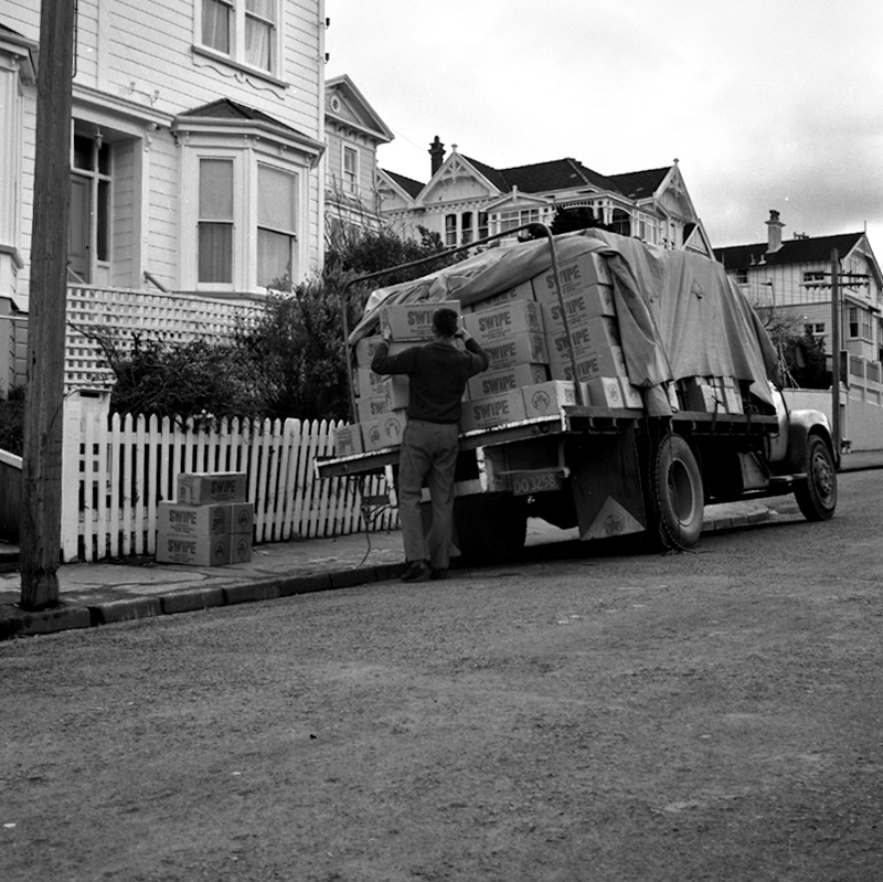 b. No 11 Burnell Avenue