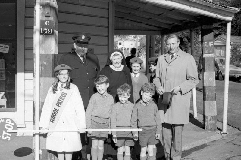 c. Visit of Deputy Chief Constable of Gloucestershire (Mr Copping), Traffic house, school patrol (Childers Tce)