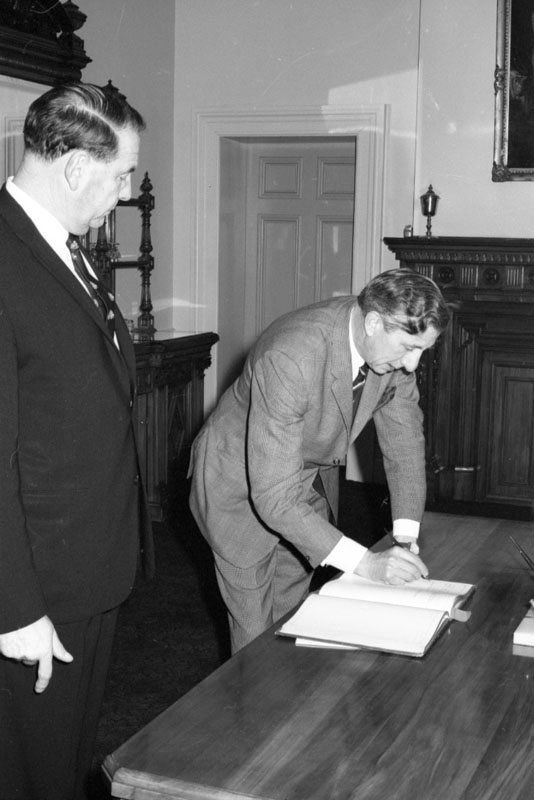 h. Visit of Deputy Chief Constable of Gloucestershire (Mr Copping), Mayoral Reception