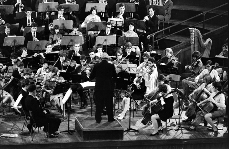 n. National Youth Orchestra, Town Hall