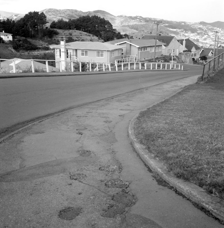 a. Krull St, footpath