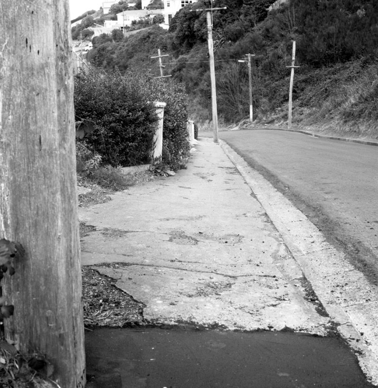 b. Mana Street footpath