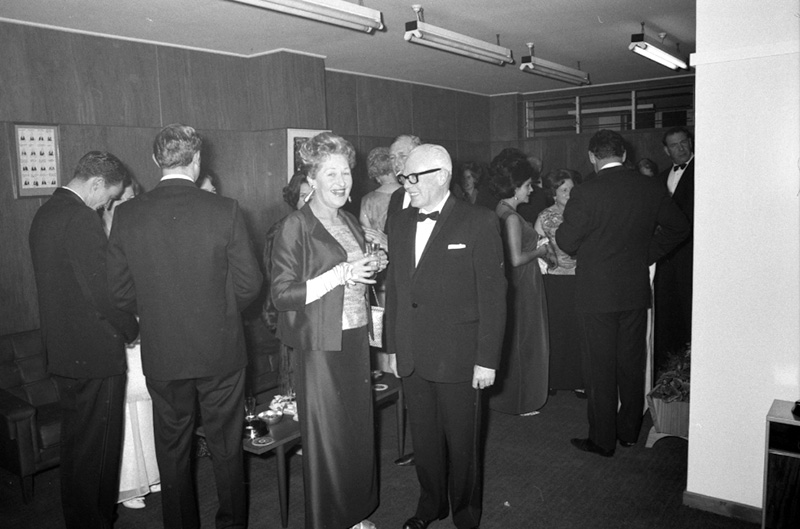 e. Reception, traffic house