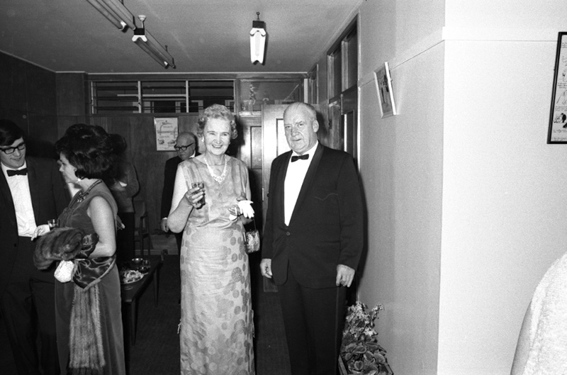 k. Reception, traffic house