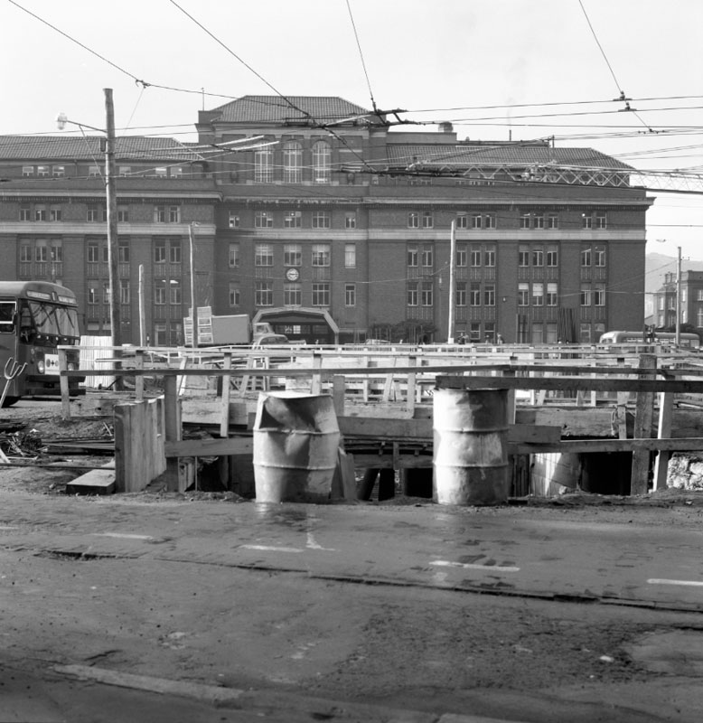d. Pedestrian subway, Lambton Quay to Railway Station