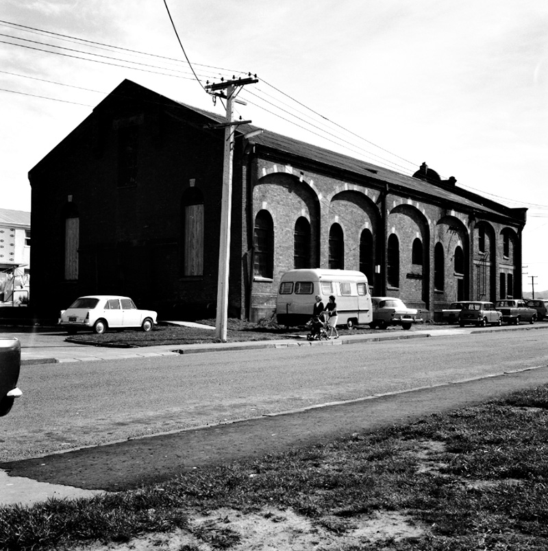 b. Old Pumping Station and footpath, Strathmore Avenue