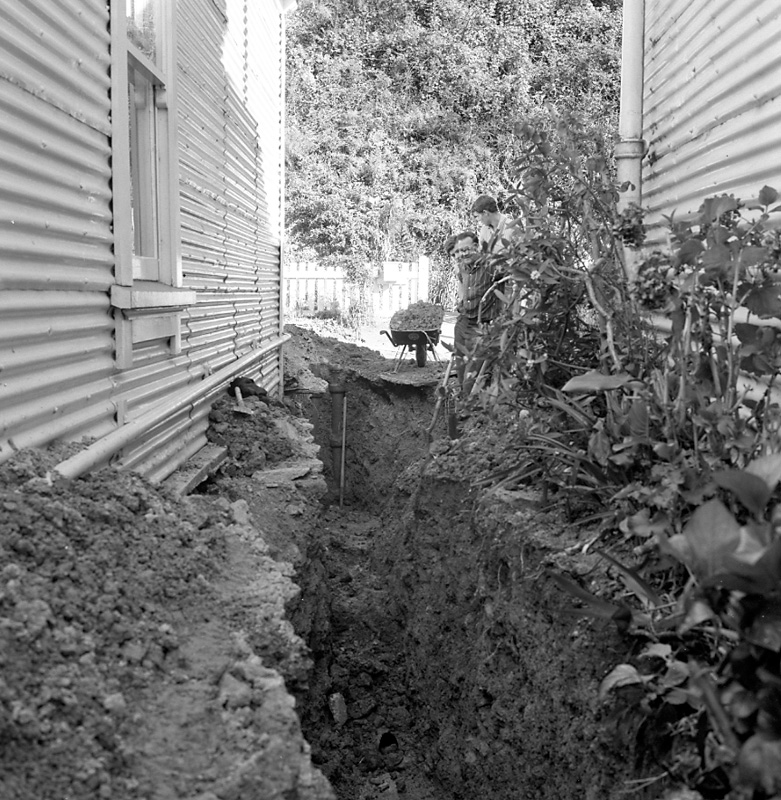 a. No 44 Devon St, drainage