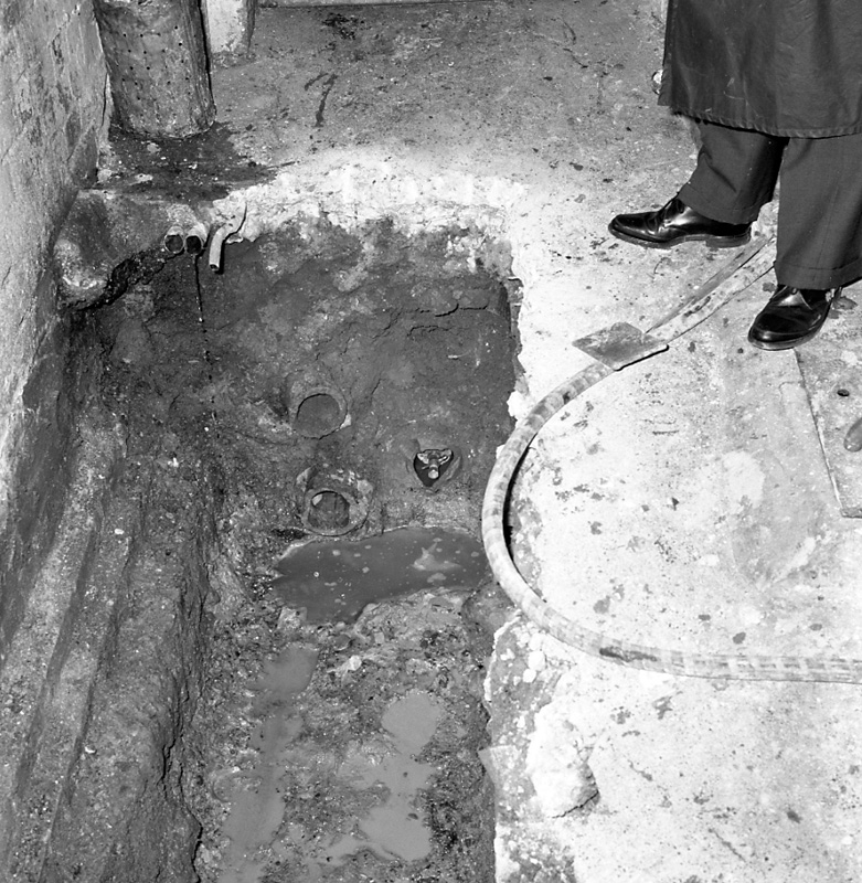 c. No 44 Devon St, drainage