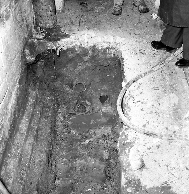 d. No 44 Devon St, drainage