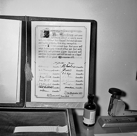 g. Book to be presented to Governor General Viscount Cobham, from Wellington City Council