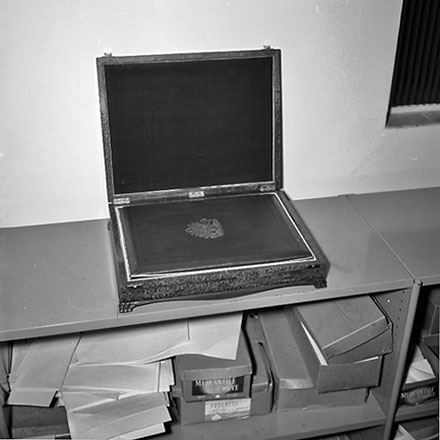 h. Book to be presented to Governor General Viscount Cobham, from Wellington City Council