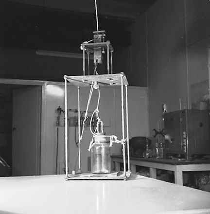 e. Interior of Laboratory at Corporation Yard