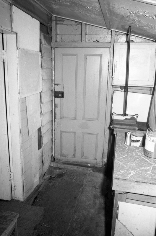 bz. Substandard dwellings