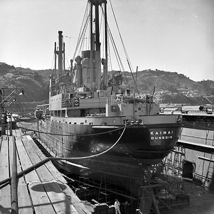 a. Floating dock, Aotea Quay