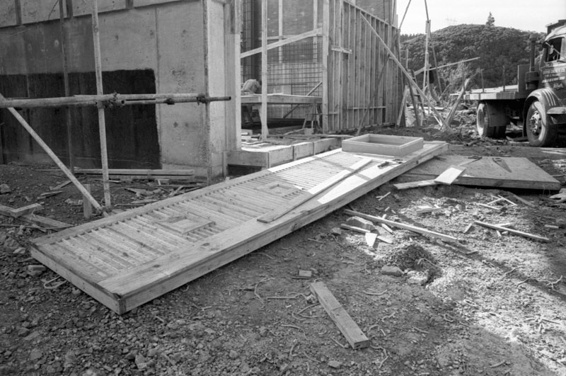 f. Reservoirs: Haywards - constructing pumping station and Punjab Street - watertank and views from area