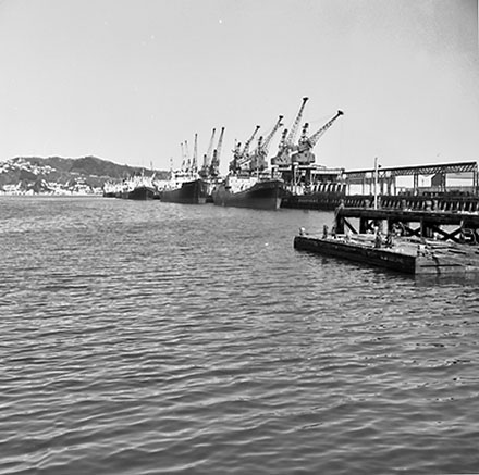 d. Floating dock, Aotea Quay