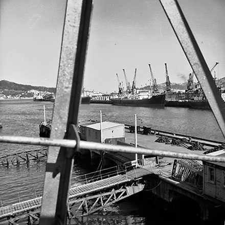 l. Floating dock, Aotea Quay