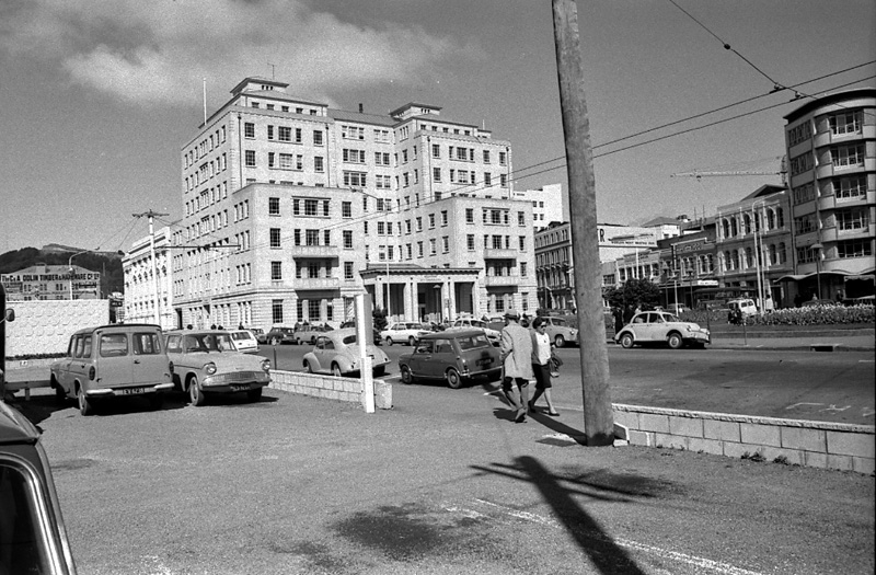 h. Demolition, Bing Harris building, Victoria-Willeston Streets