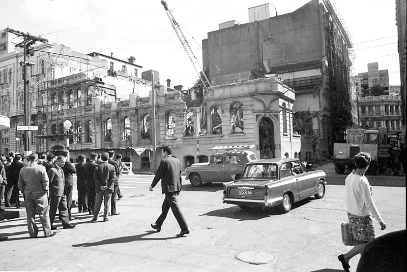 i. Demolition, Bing Harris building, Victoria-Willeston Streets