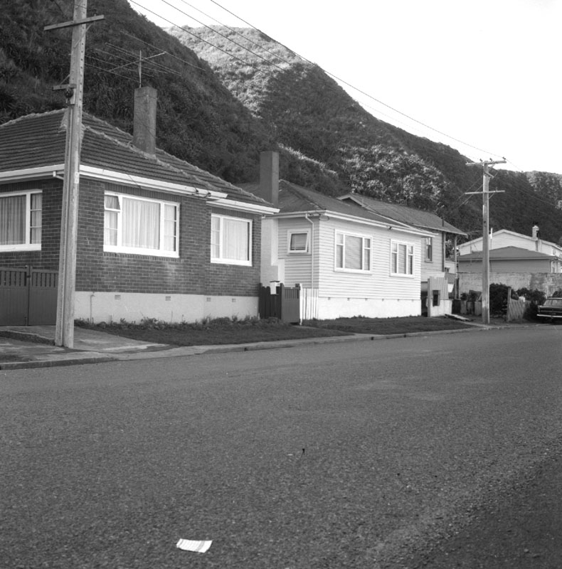 d. Nos 124-126 The Esplanade, Island Bay; boat building