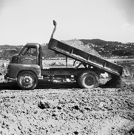 o. Construction of drainage channels, Wellington Airport