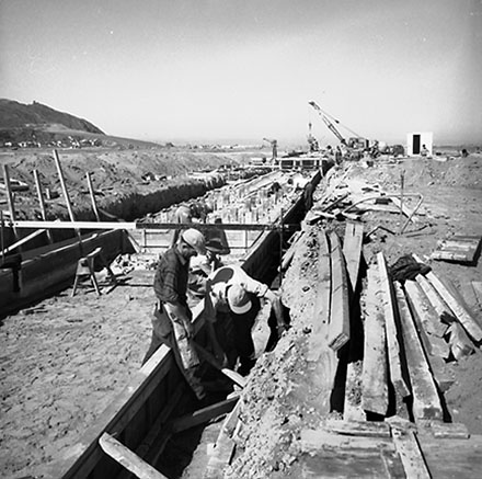 t. Construction of drainage channels, Wellington Airport