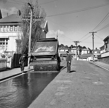 b. Road Surfacing, Ellice Street, Mount Victoria