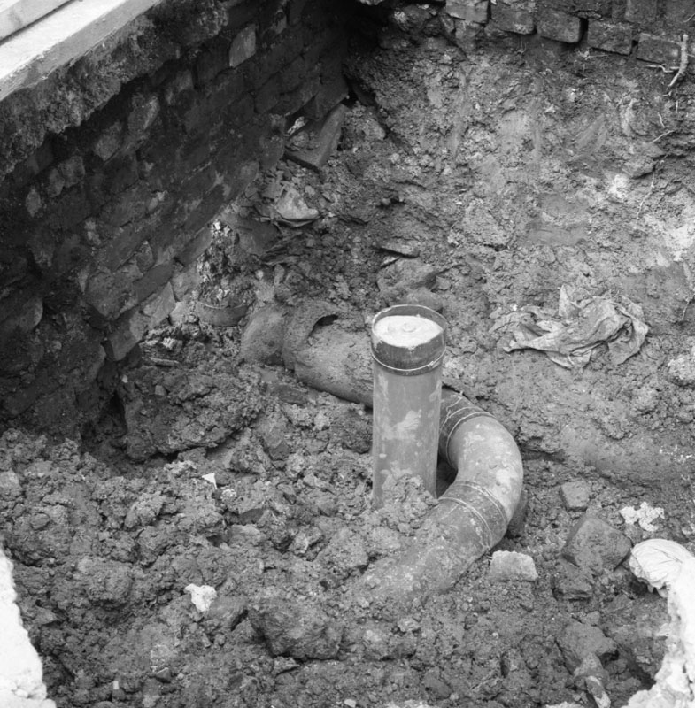 b. No 45 Webb St, defective drains